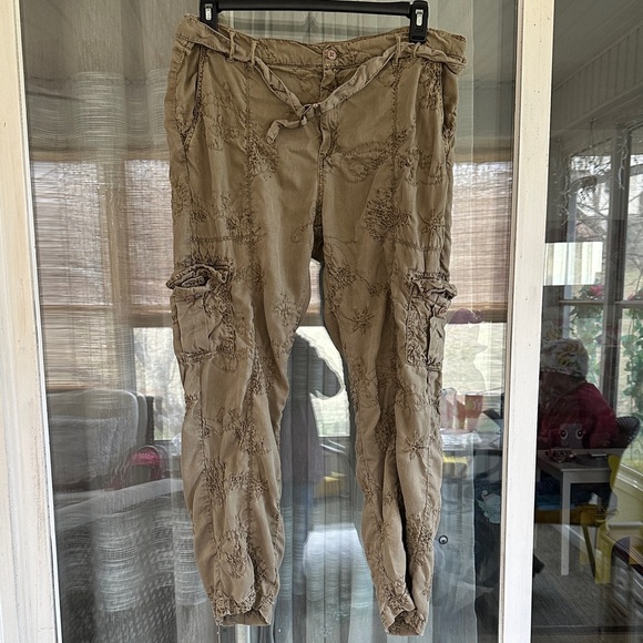 Soft Surroundings Pants - Soft surroundings Green-Taupe Embroidered Cargo Pants